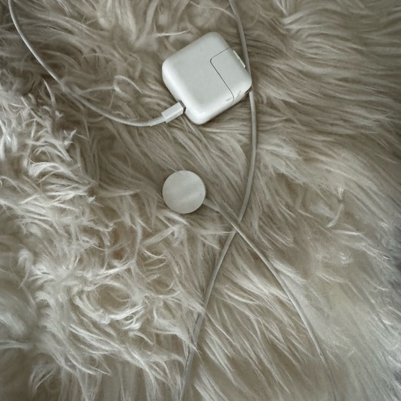 Apple watch series 3. In great condition. barely worn. I have two so selling. - Picture 4 of 4